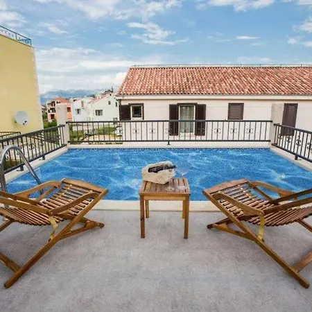 Suzy Lux- Duplex Two Bedroom With Swimming Pool And Sea View