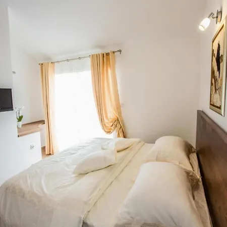 Villa Suzy Lux- Duplex Two Bedroom With Swimming Pool And Sea View