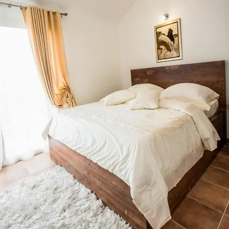 Suzy Lux- Duplex Two Bedroom With Swimming Pool And Sea View Villa